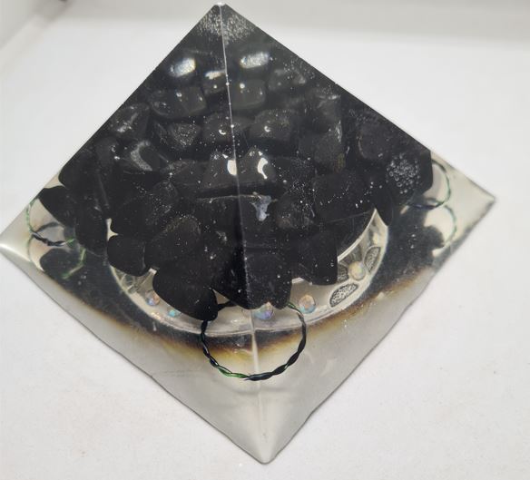 Resin Orgonite Pyramids